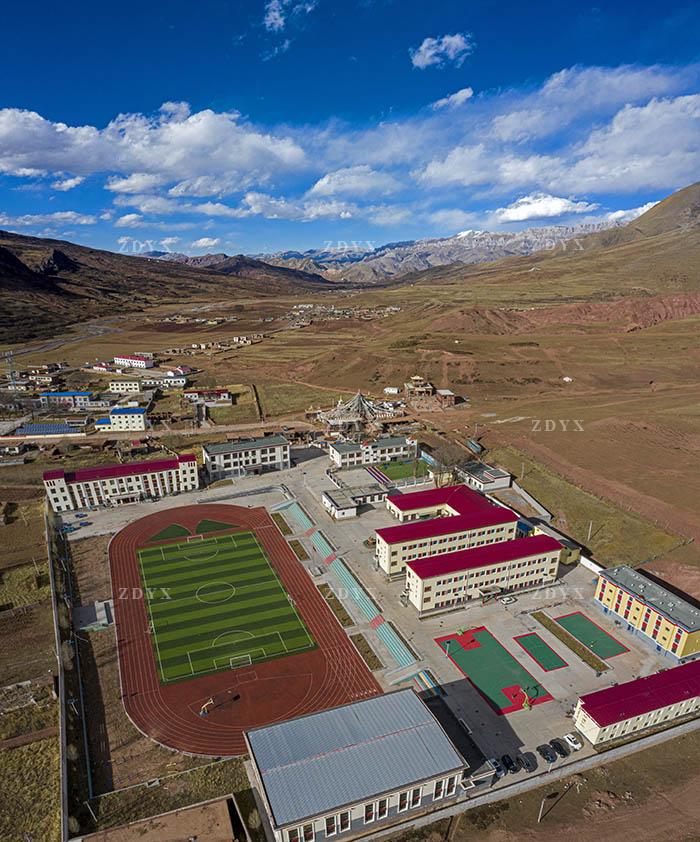 玉树州囊谦县白扎乡全景